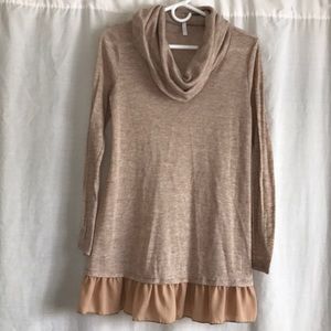 Long sleeve ruffled top